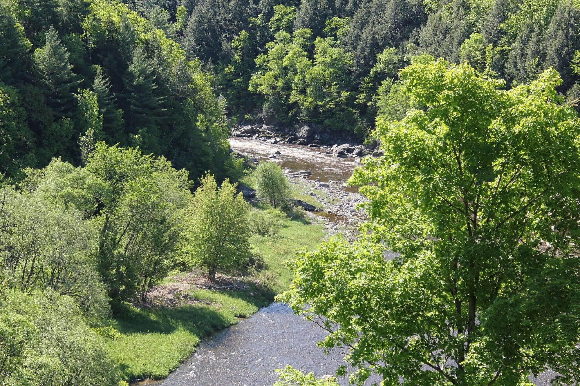 Motel Et Camping Etchemin Lévis Esterno foto